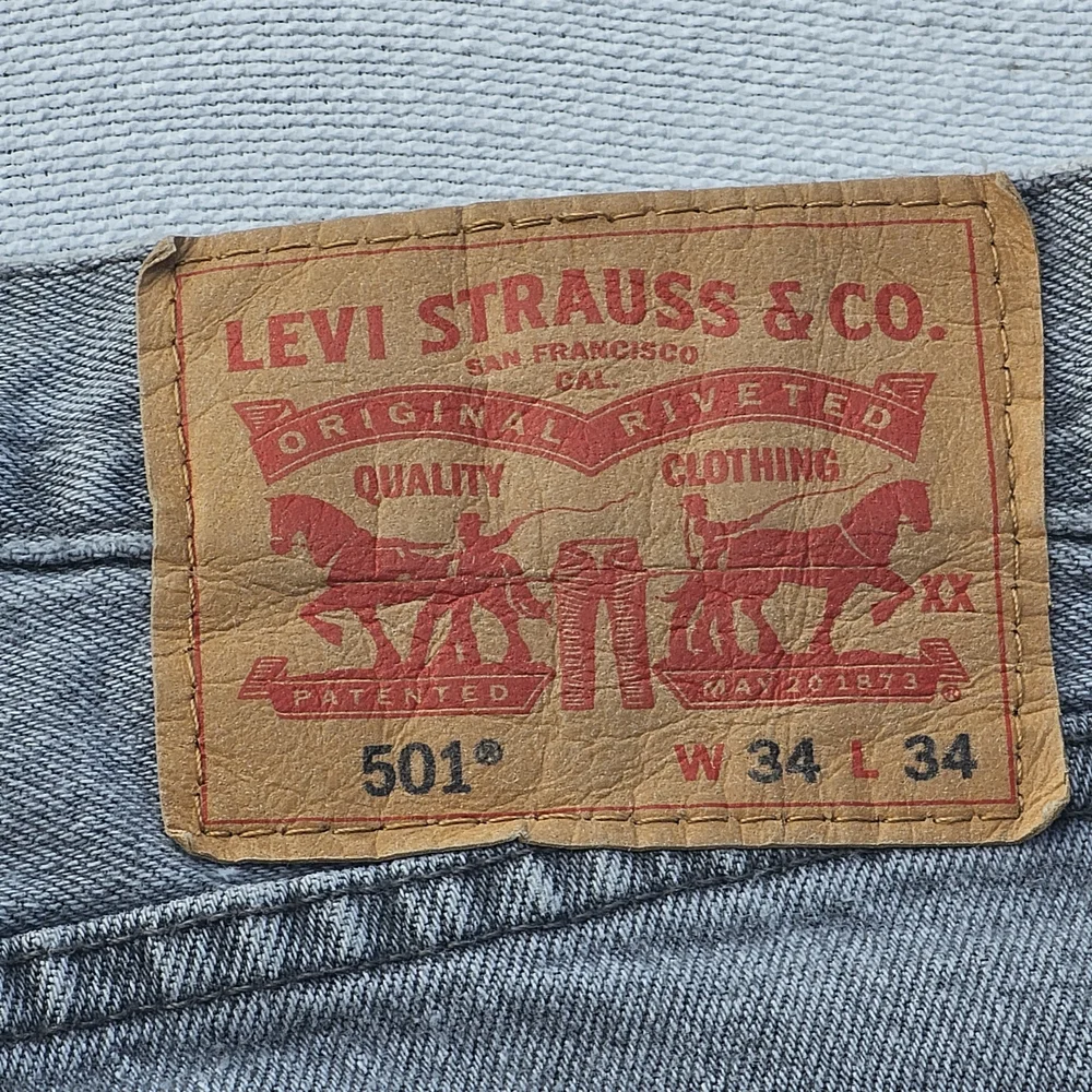 Levi's Men's Straight Jeans in Slate Gray - Picture 3 of 6